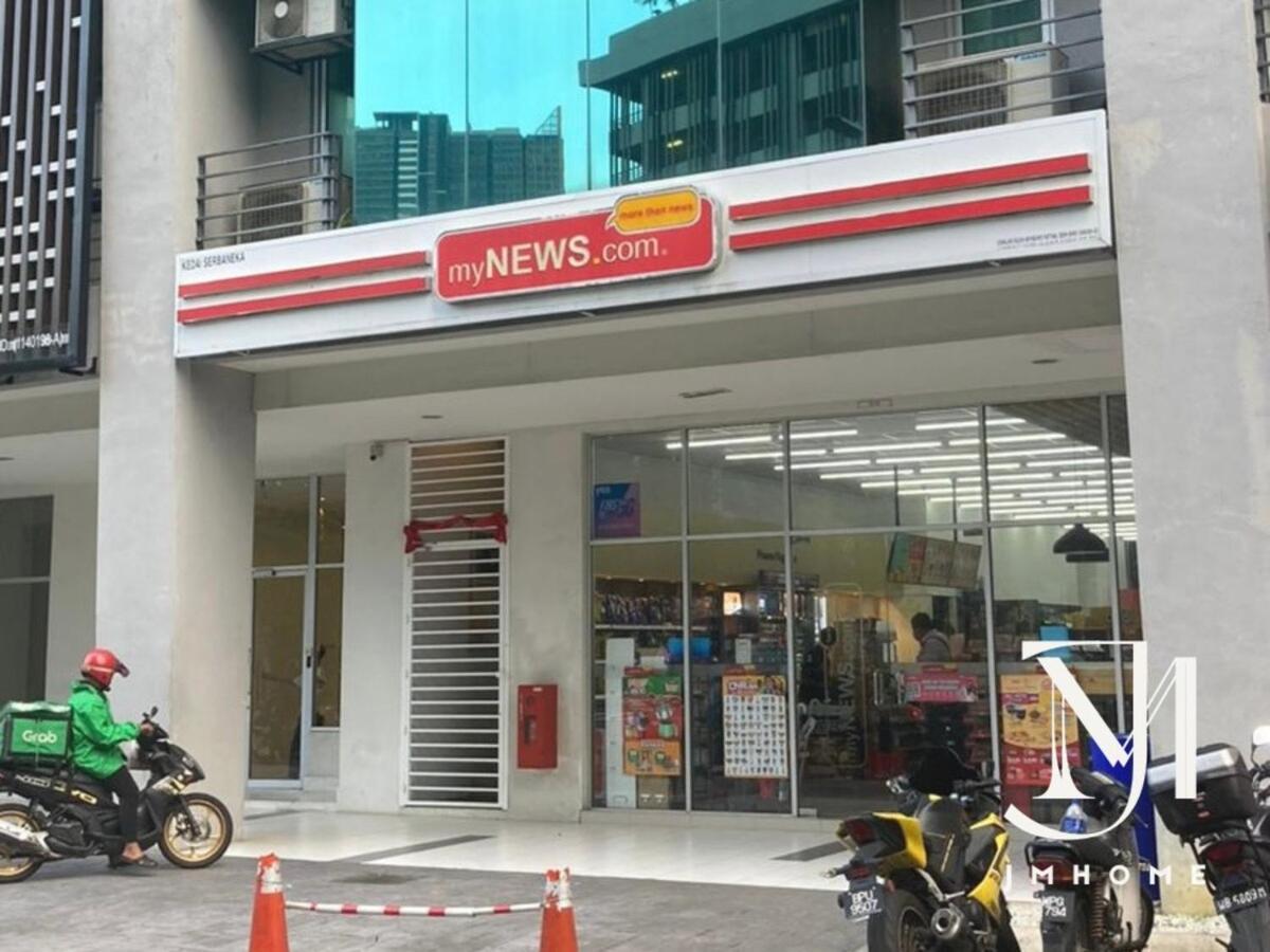 Majestic Maxim Ucsi 2r Near Mrt #22 Kuala Lumpur